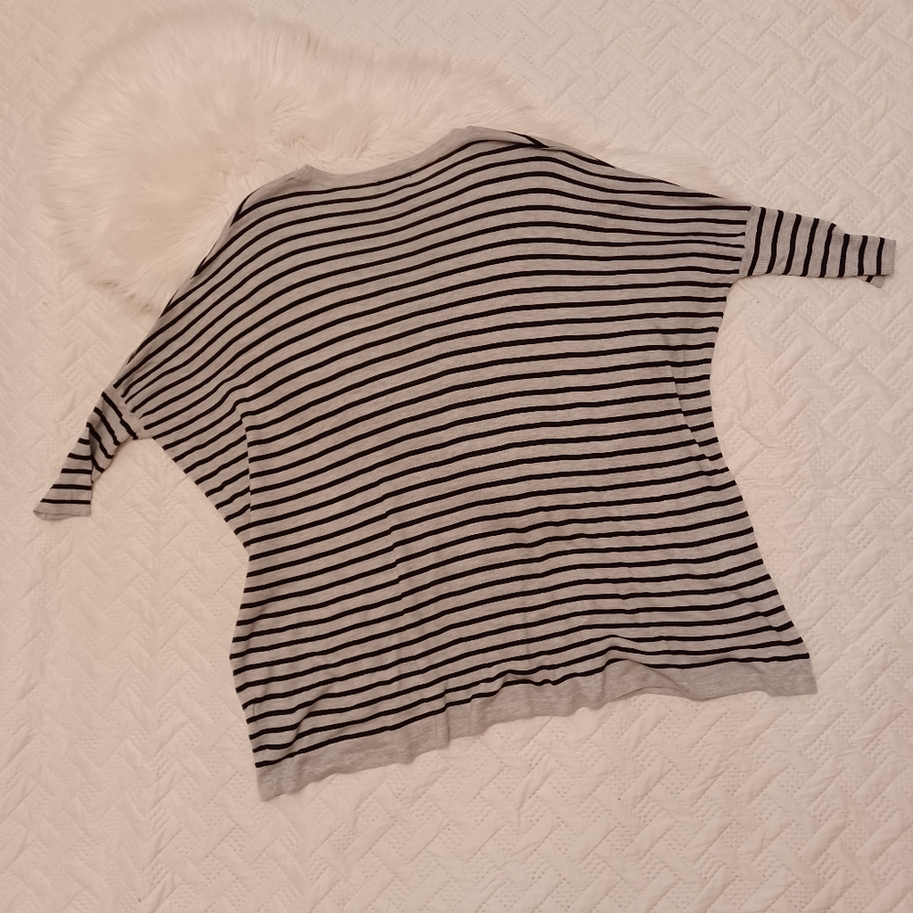 {H&M} Striped Tunic - Picture 4 of 4
